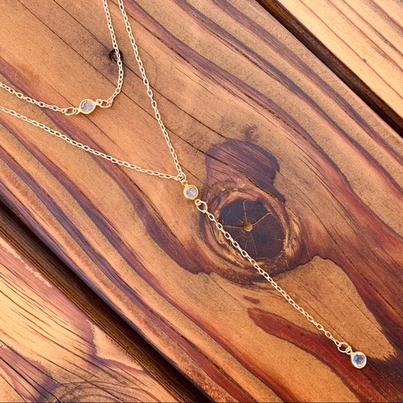 Astrid ✶ Layered Necklace - Picture 5 of 8